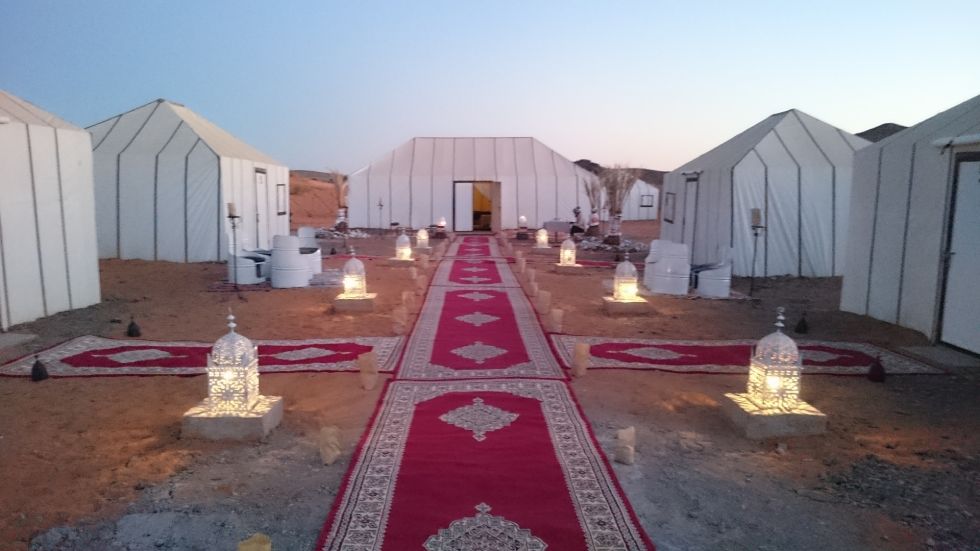 luxury desert camp in merzouga