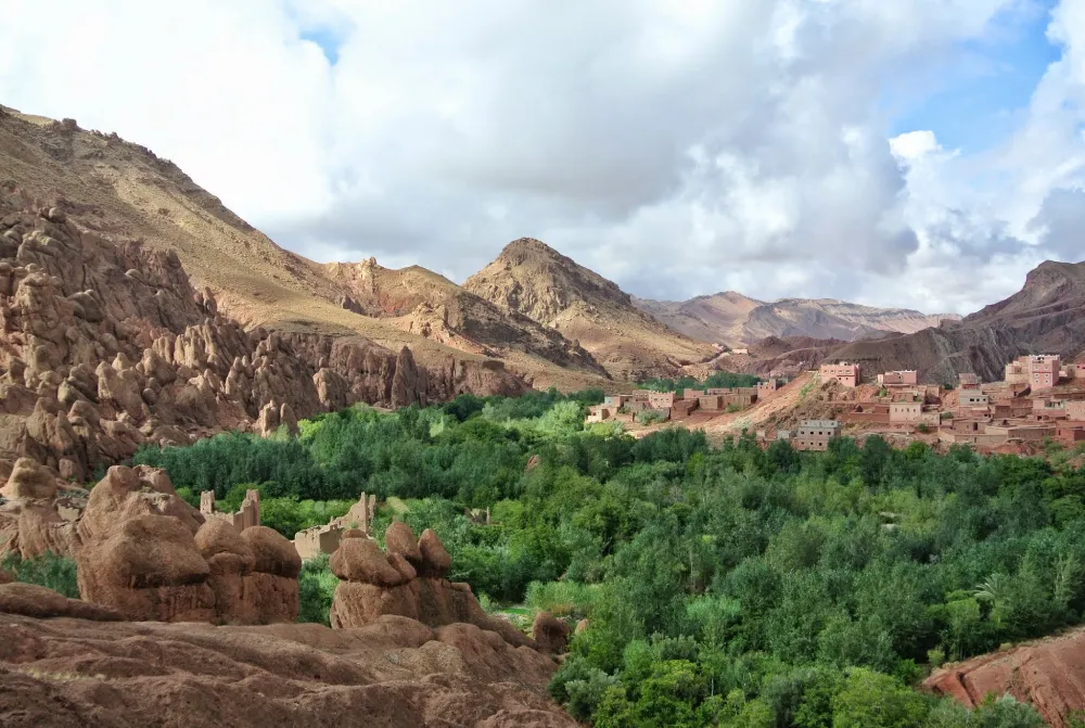 Scenic road through Dades Valley on a Morocco 5 days tour